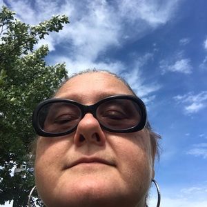 Meet your Posher, Jane